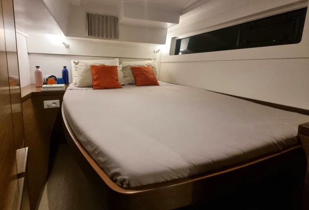 Interni Catamarano